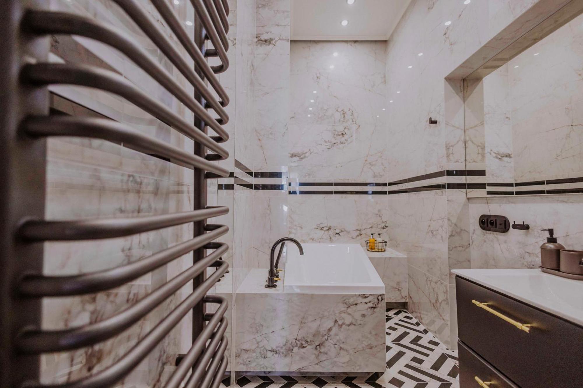 Crown Pearl - Wonderful Apartment, 110Scm, 4 Rooms كراكوفيا المظهر الخارجي الصورة